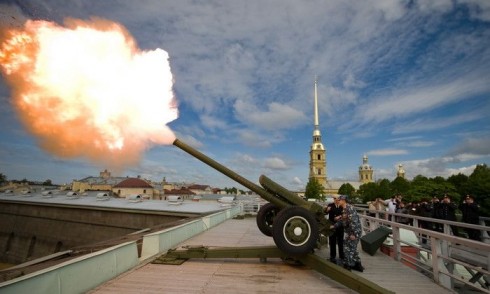 Полуденный выстрел со стены Петропавловской крепости