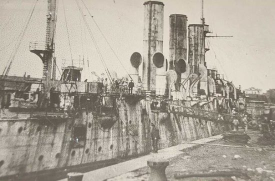 крейсер в док ремонте 1925 год