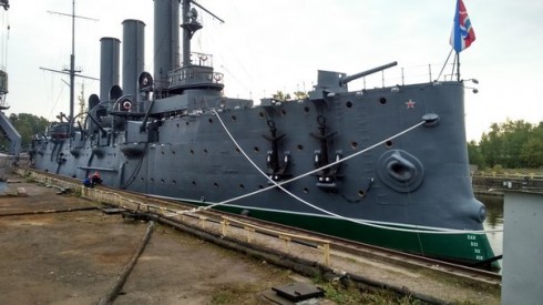 Крейсер "Аврора" на Кронштадтском морском заводе