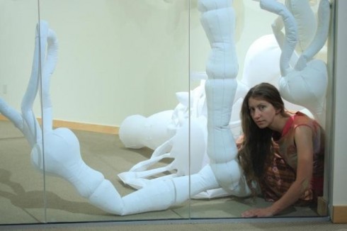 Николь Бановец приглашает в Кронштадте на открытие своей новой надувной скульптуры