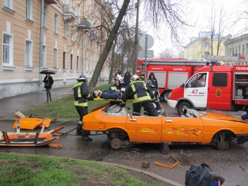 В Кронштадте прошли показательные выступления пожарных и спасателей