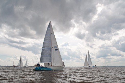 В Кронштадте пройдет историческая морская гонка парусных яхт «Кубок 100 миль - 2015»